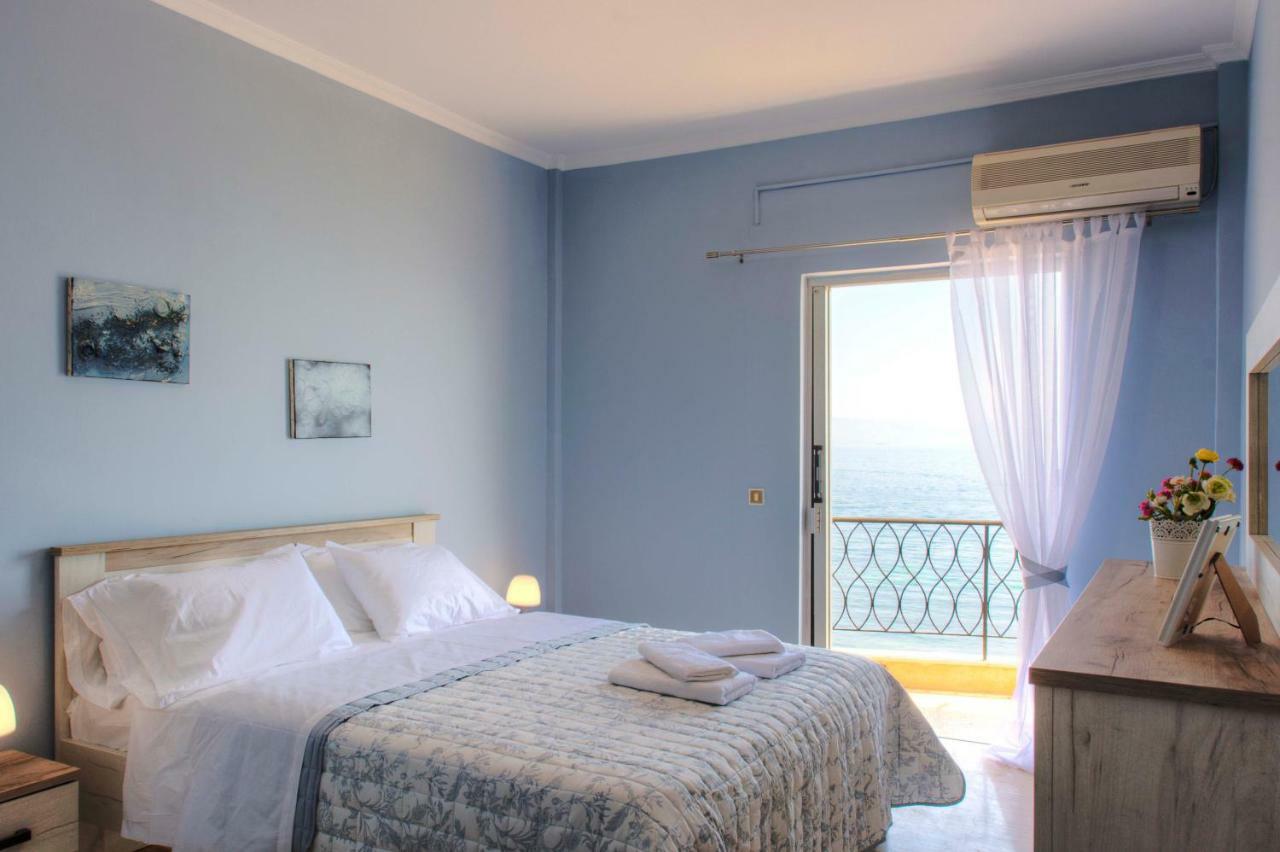 T8 Apartment On The Beach Benitses  Exterior photo